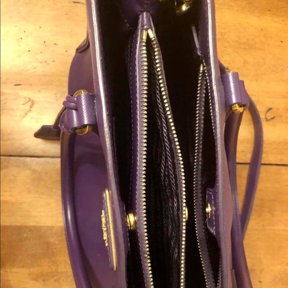 Prada Saffiano Purse - Picture 2 of 11